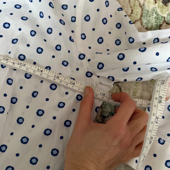 Talbots Womens Button Down Shirt White and Blue Size 8P - Picture 5 of 7